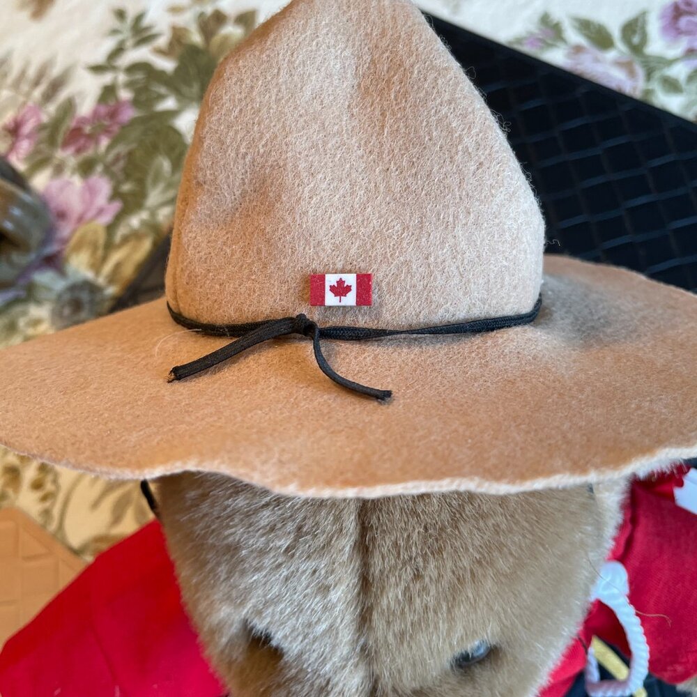 Royal Canadian Mounted Police Forget Me Not Teddy Stuffed Bear from Creature Com - Picture 2 of 7